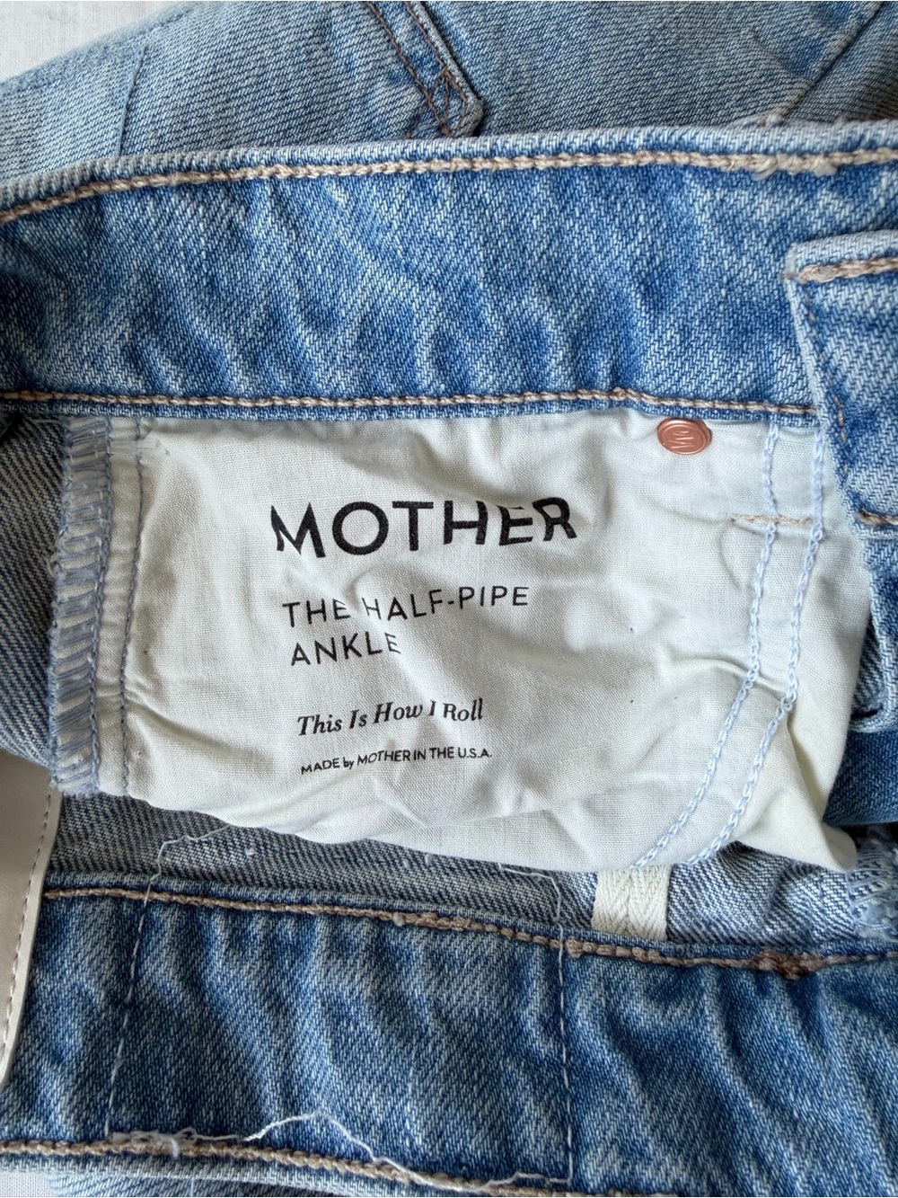 Mother 24 Half Pipe Ankle Jeans Light Wash This is How I Roll Barrel Leg - Picture 10 of 11